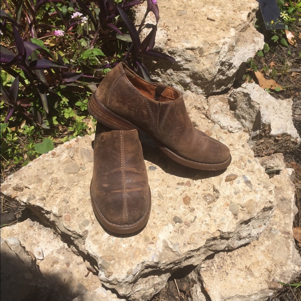 Born Clogs